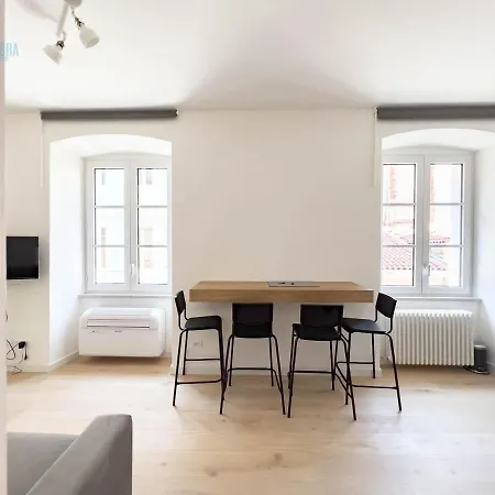 Appartement Corridoni 2d Tirabora Short Rent