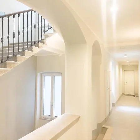 Corridoni 2d Tirabora Short Rent Apartamento