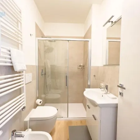 Corridoni 2d Tirabora Short Rent *